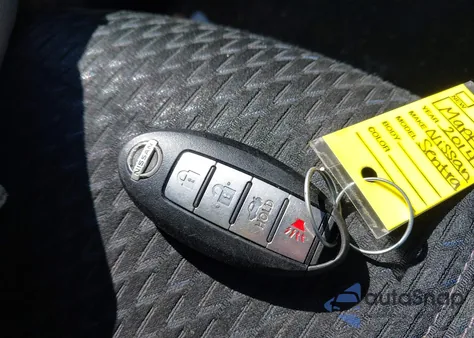 2014 Nissan Sentra Sr z USA, uszkodzony, nr VIN 3N1AB7AP8EL615444